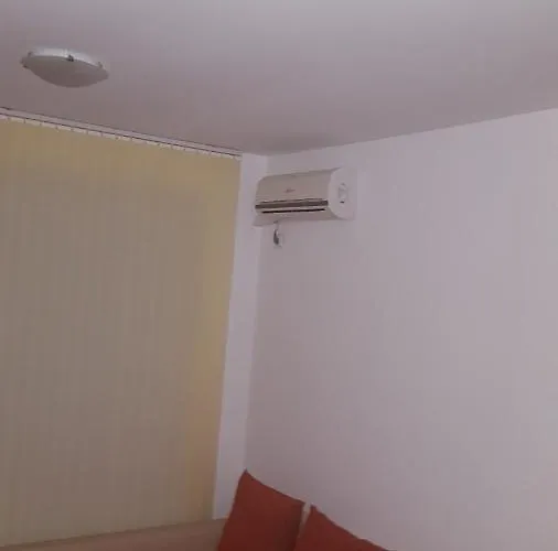 In Sunny Day 6 Complex *