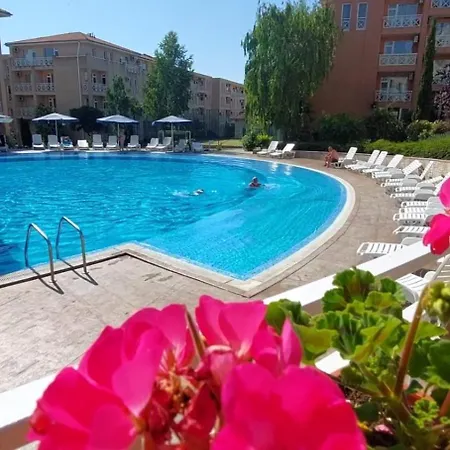 In Sunny Day 6 Complex Hotell Slăntjev Brjag