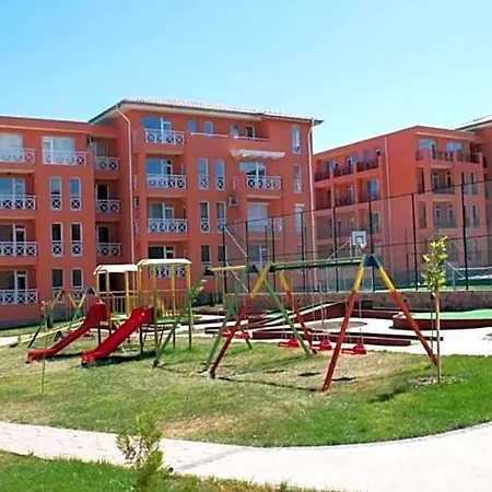 Хотел In Sunny Day 6 Complex Слънчев бряг