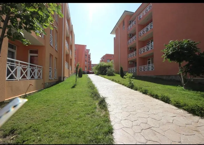 In Sunny Day 6 Complex Отель