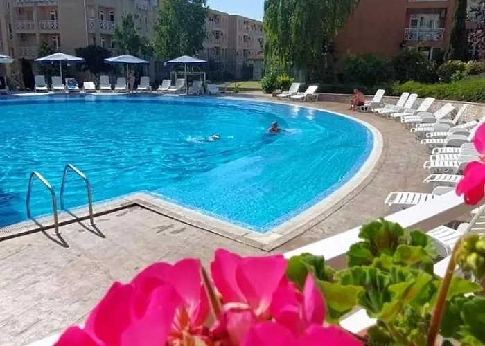 In Sunny Day 6 Complex Отель Солнечный берег